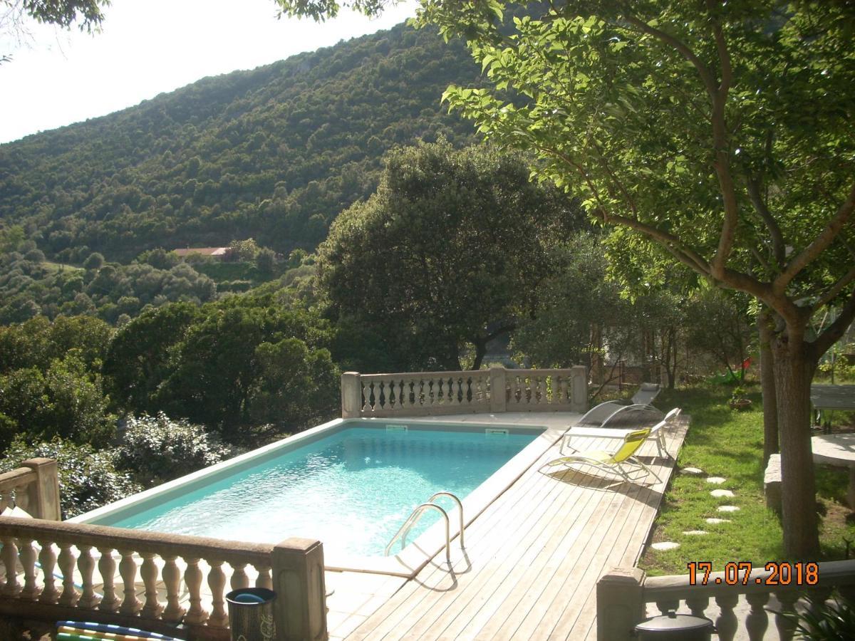 Independante Climatisee, Cuisine D'ete, Piscine Habitación en casa particular Sartène